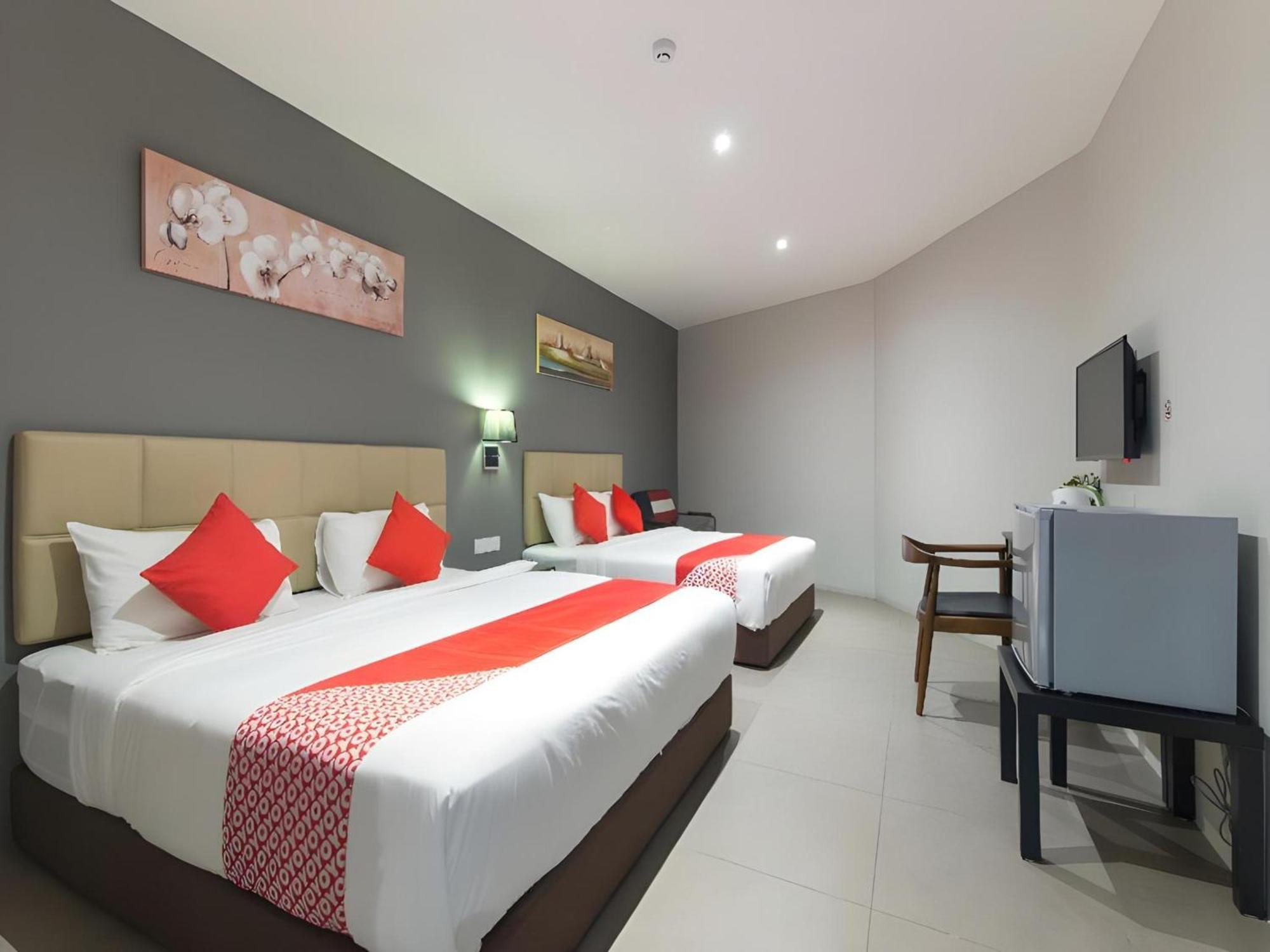 Yootel Boutique Hotel Каджанг Экстерьер фото