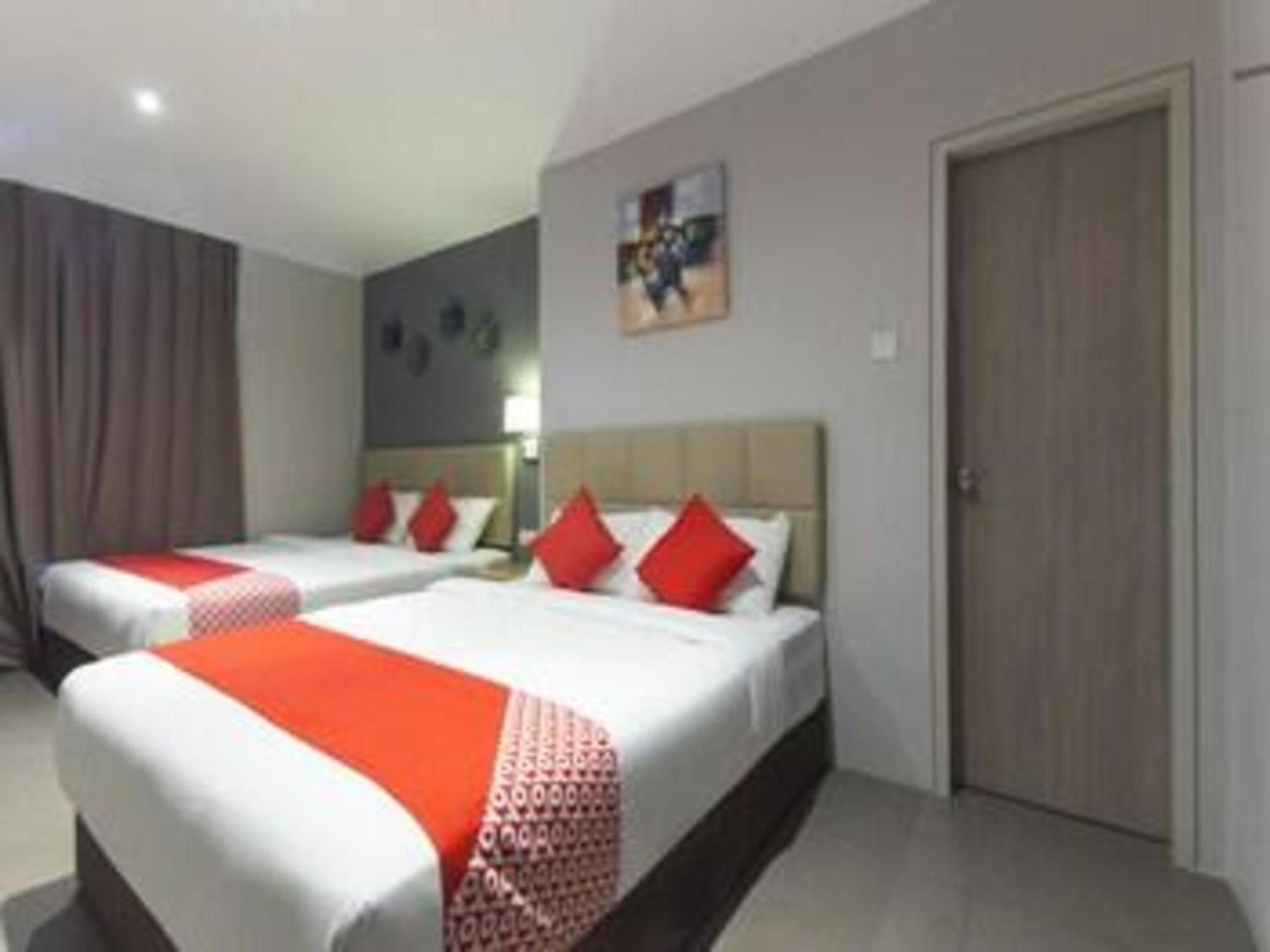 Yootel Boutique Hotel Каджанг Экстерьер фото