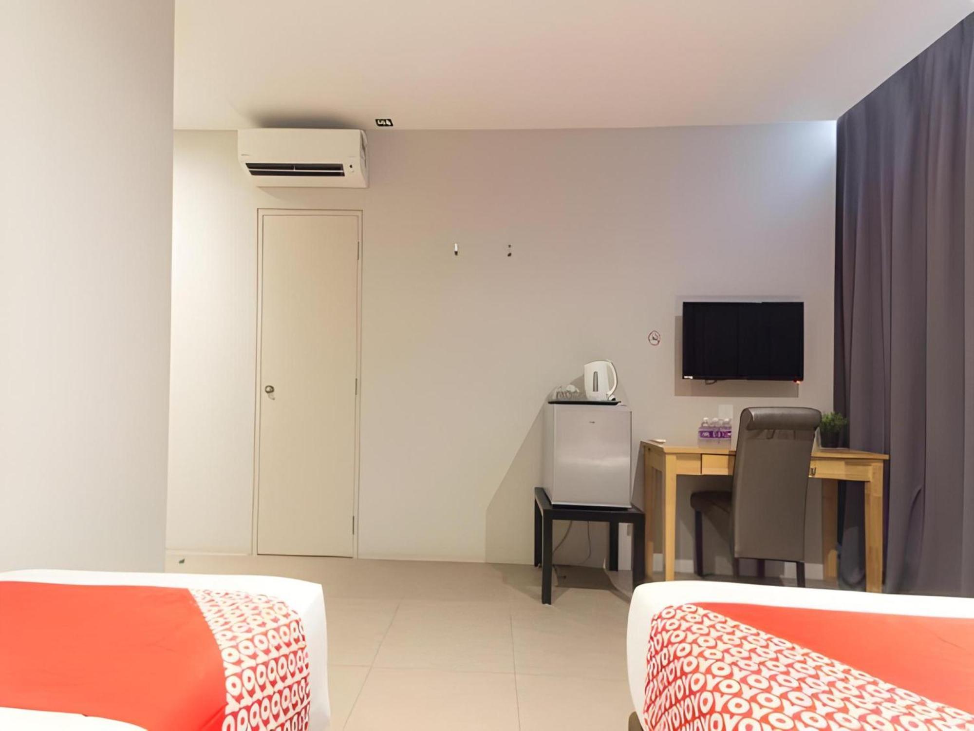 Yootel Boutique Hotel Каджанг Экстерьер фото