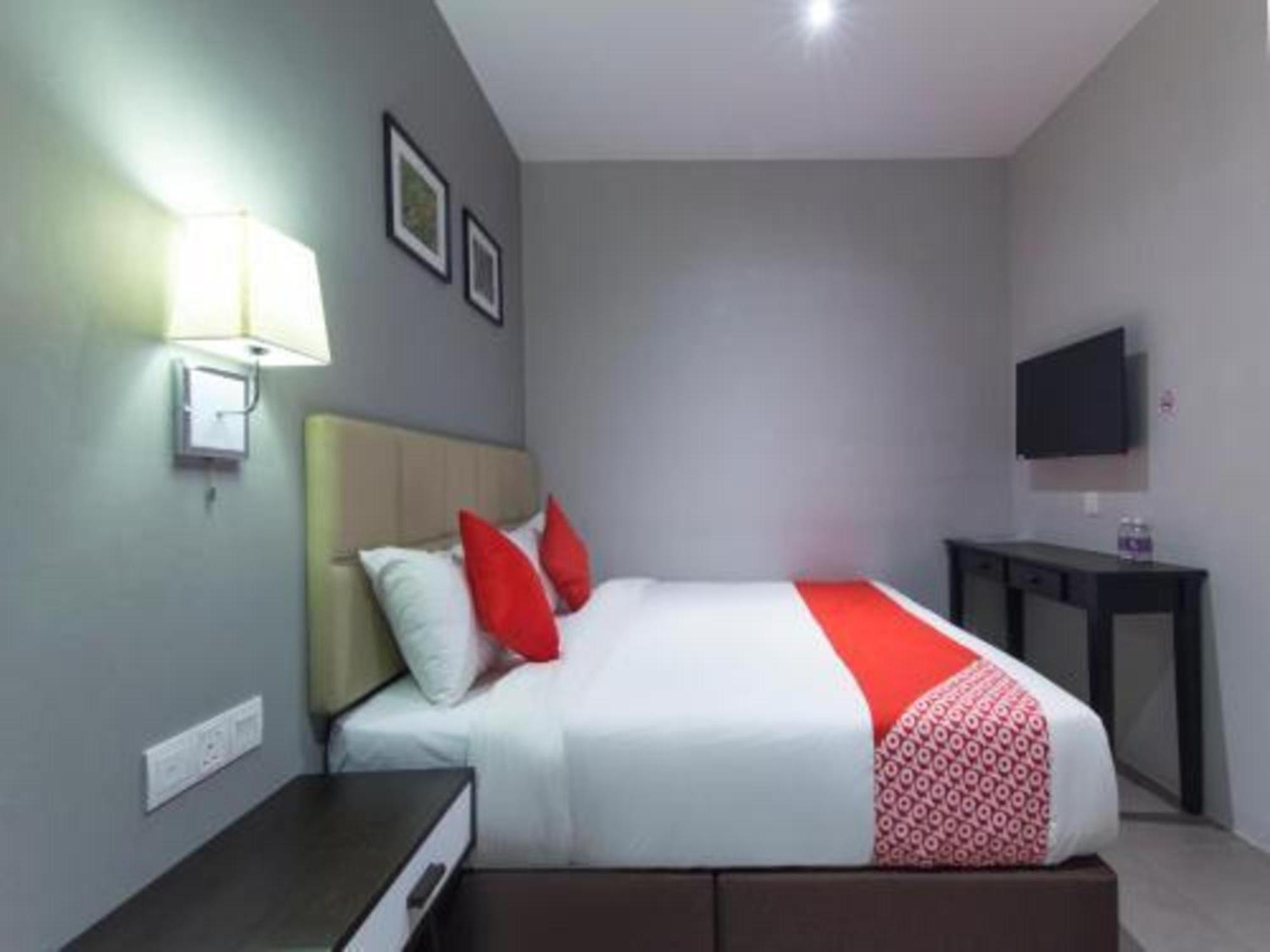 Yootel Boutique Hotel Каджанг Экстерьер фото